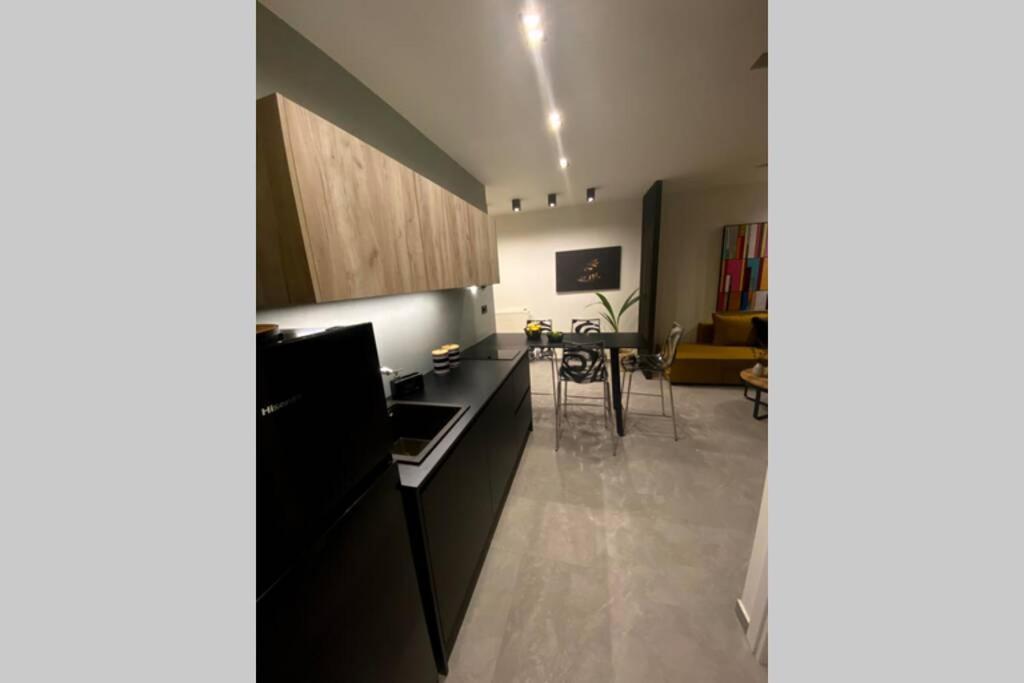 Appartamento Vyron 1 Elegance Nea Michaniona Esterno foto